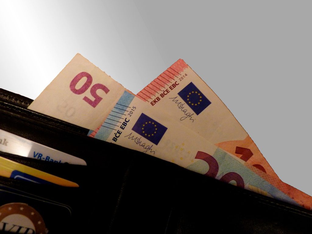 Cash 1358874 1920