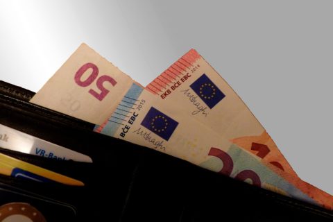 Cash 1358874 1920